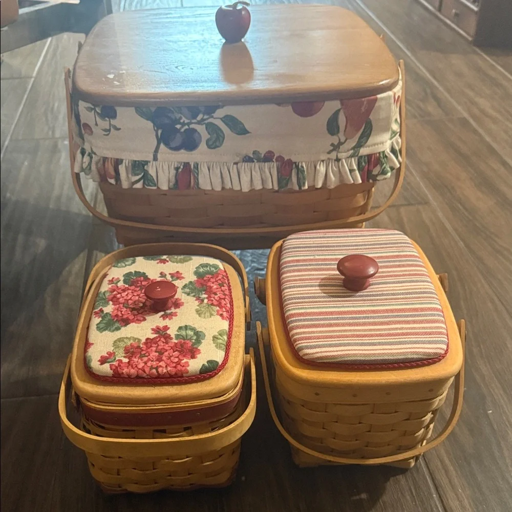 longaberger Vintage Wooden Basket Set of 3 mixed size